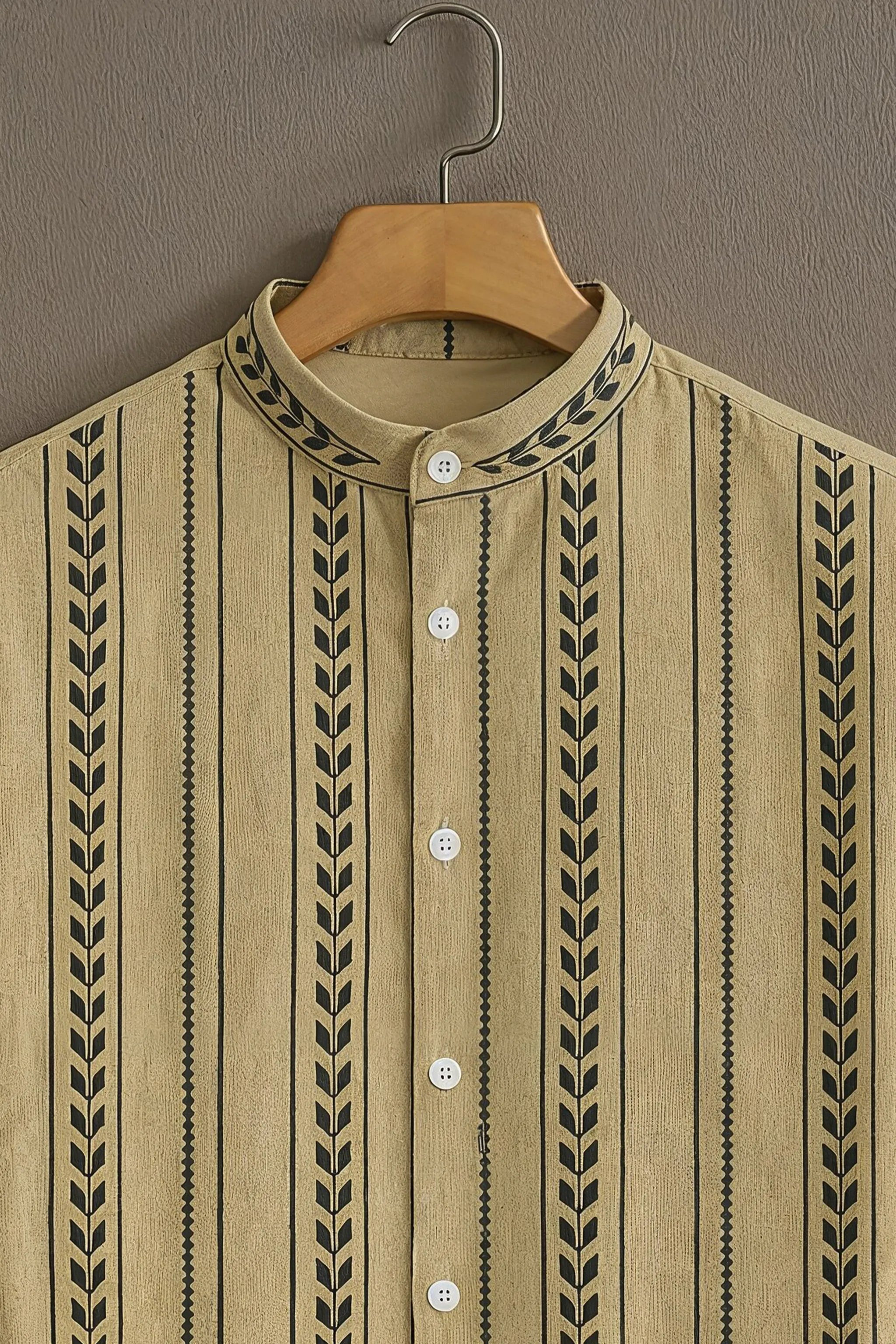 Vertical Pattern Casual Mens Half Sleeves Shirt